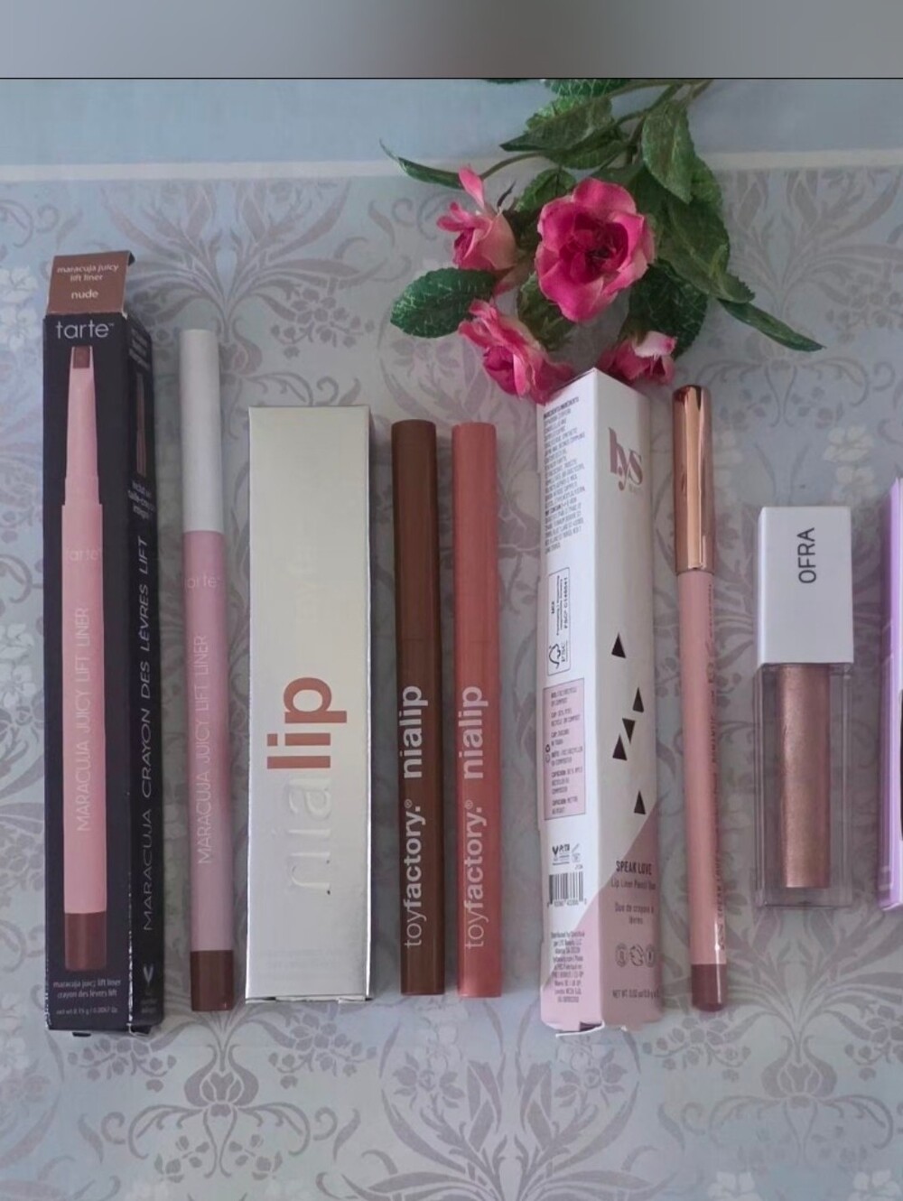 High-end Lip Gloss/Lip Liner Bundle! All Brand New! Total Retail $102
